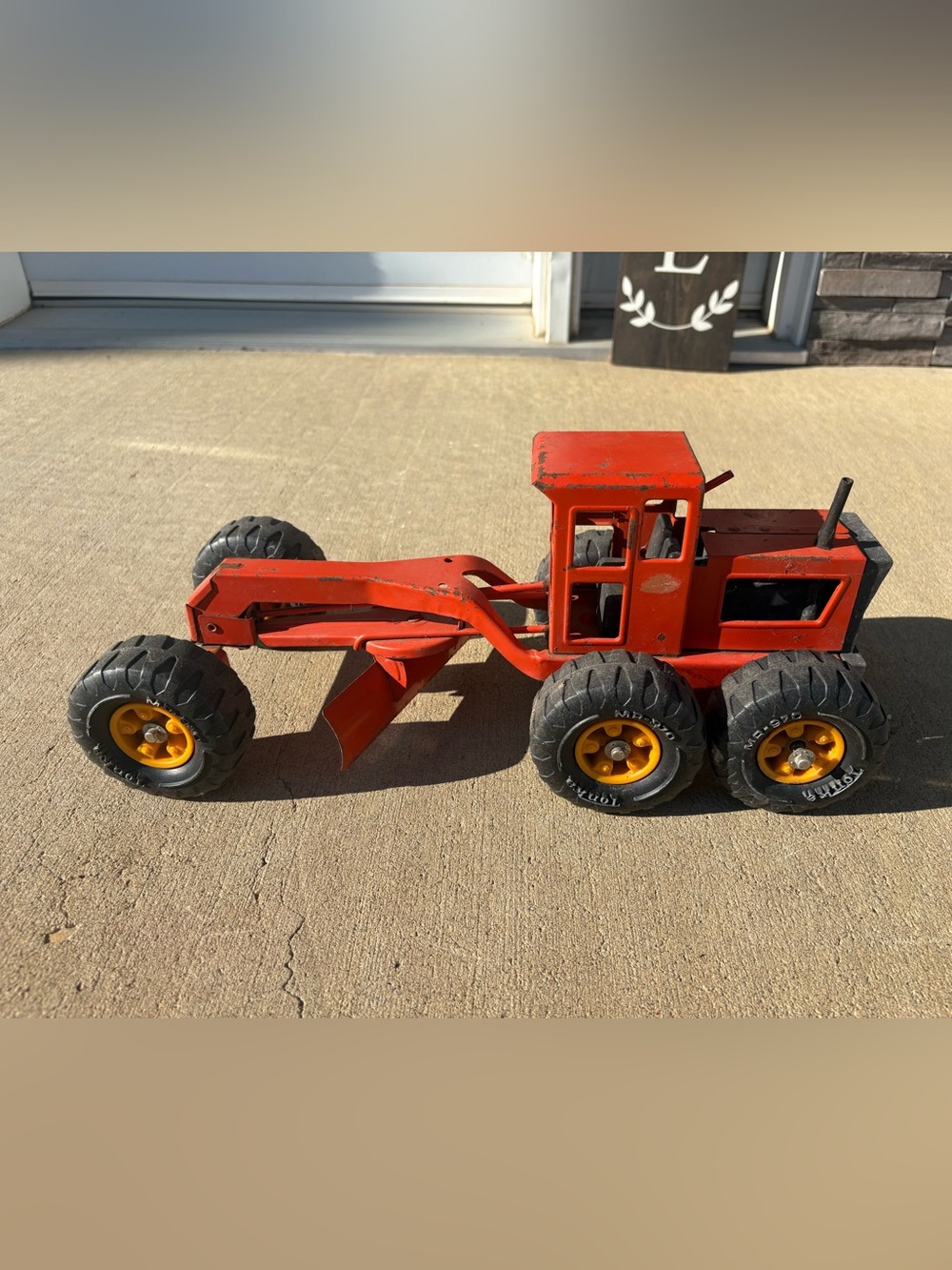 Antique 1970’s Metal Tonka Grader